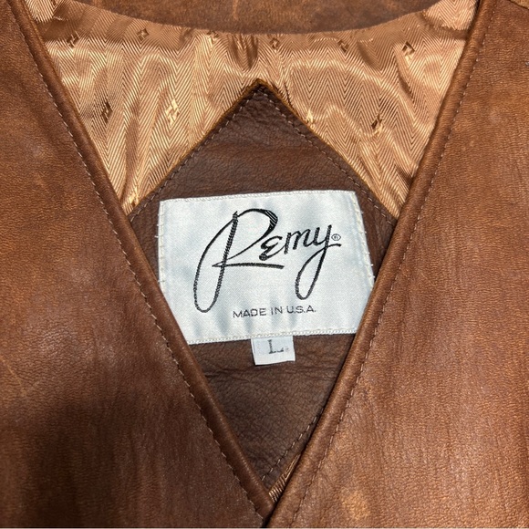 Remy Leather Men’s Brown Vest with Rustic Charm Size L - Picture 4 of 11